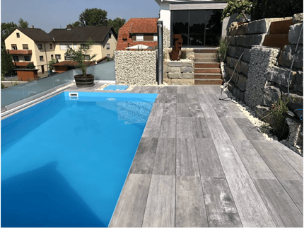 Poolfliesen 